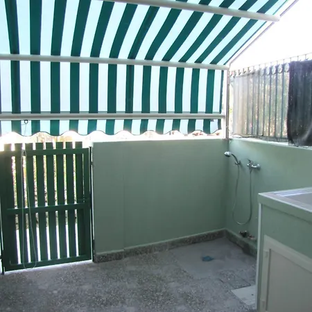Bright Near Baia Beaches Apartment *